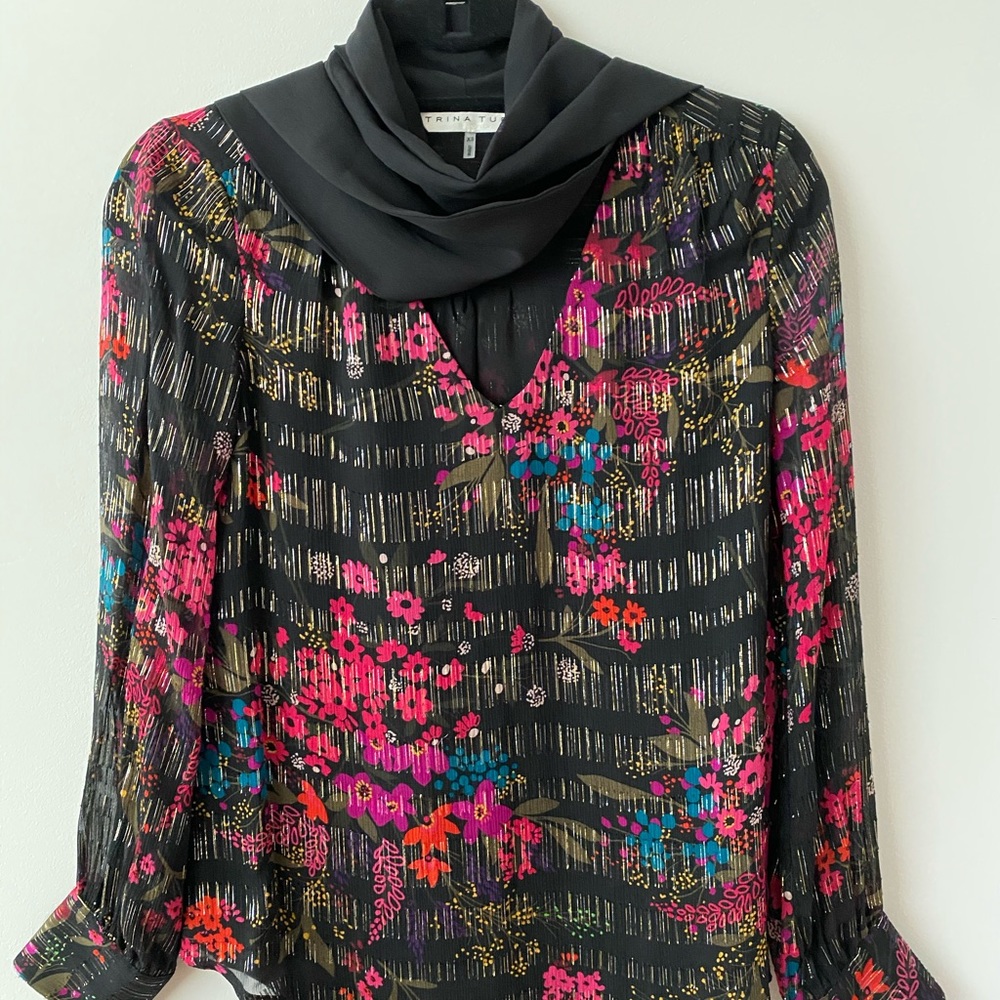 Trina Turk Bouquet Print Demming Blouse